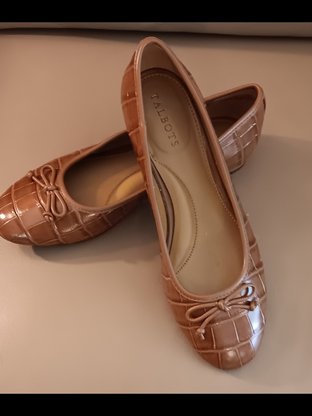 Talbots Tan Croc-Embossed Patent Ballet Flats with Bow